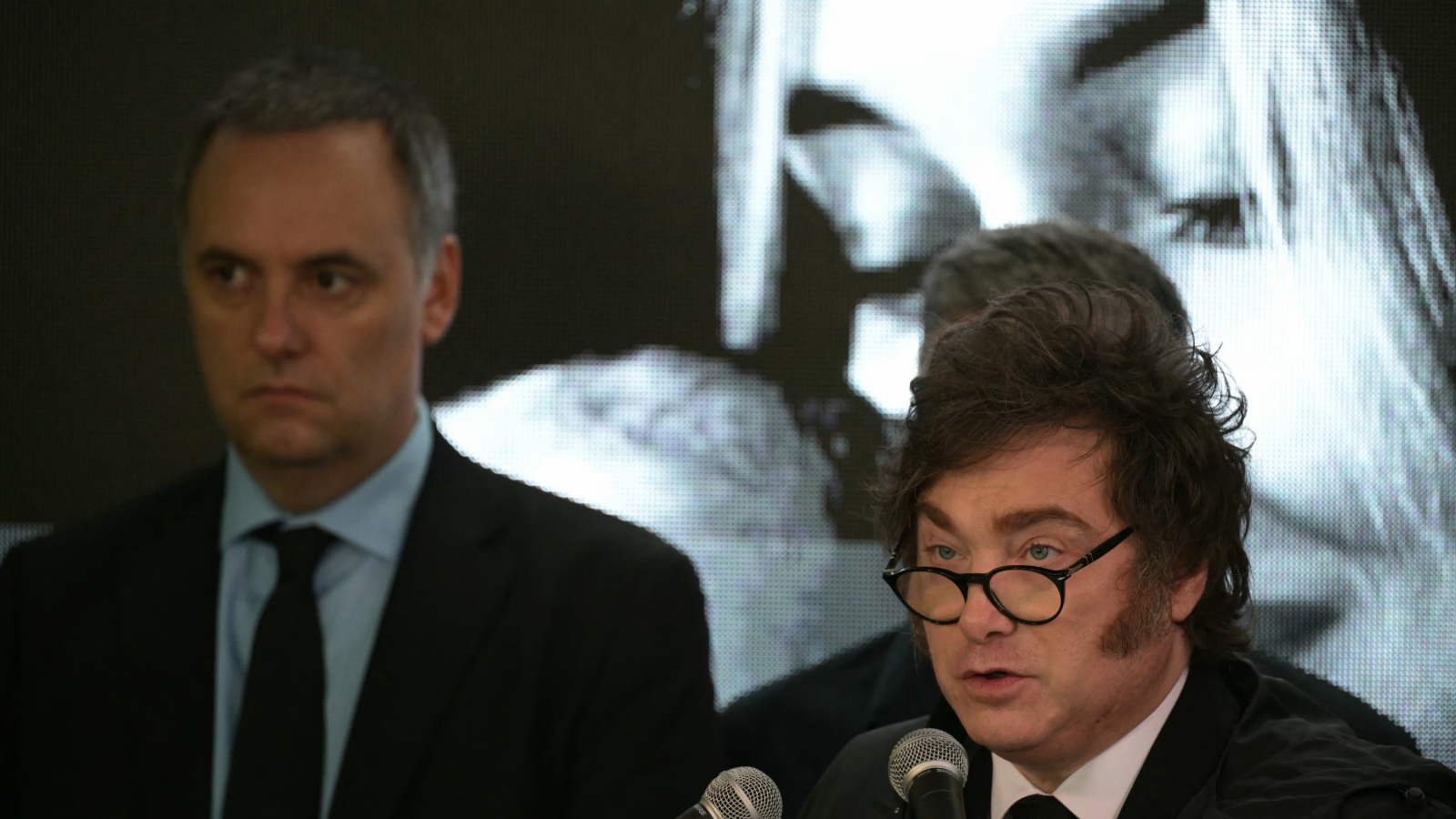 Manuel Adorni podría suspender la conferencia de prensa del miércoles