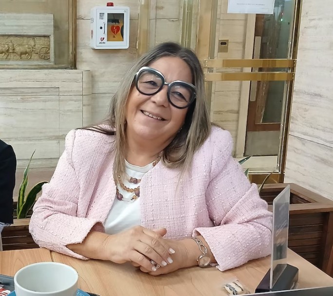 Caso Adorni: la escribana y sus abogados ya están en Comodoro Py para declarar por presunto enriquecimiento ilícito