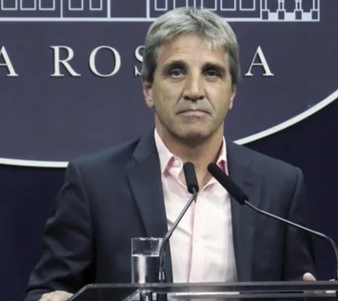 Funcionarios de Caputo se defendieron por los créditos hipotecarios: "No hicimos nada ilegal ni inmoral"