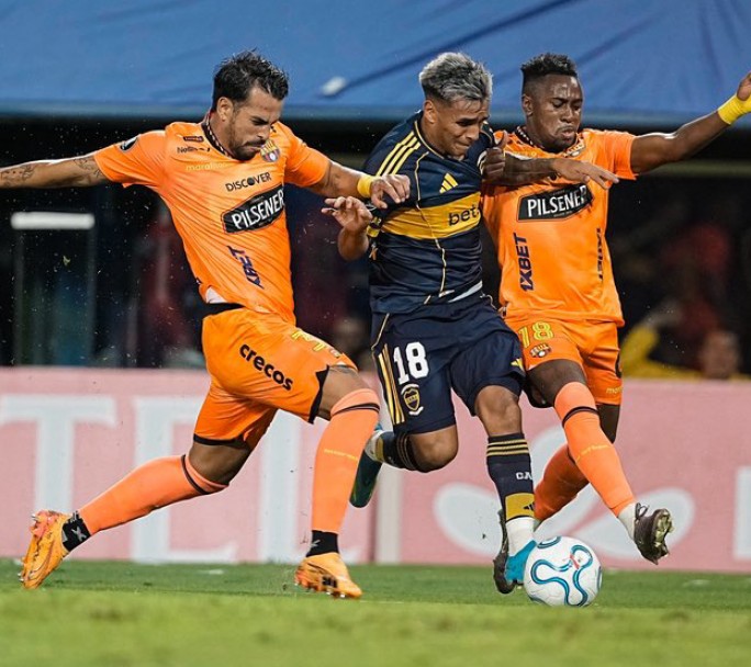 Boca ganó y se afianza en la Libertadores, pero se lesionó Marchesín