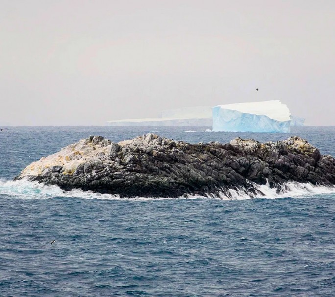 Descubren una isla remota en una zona peligrosa de la Antártida