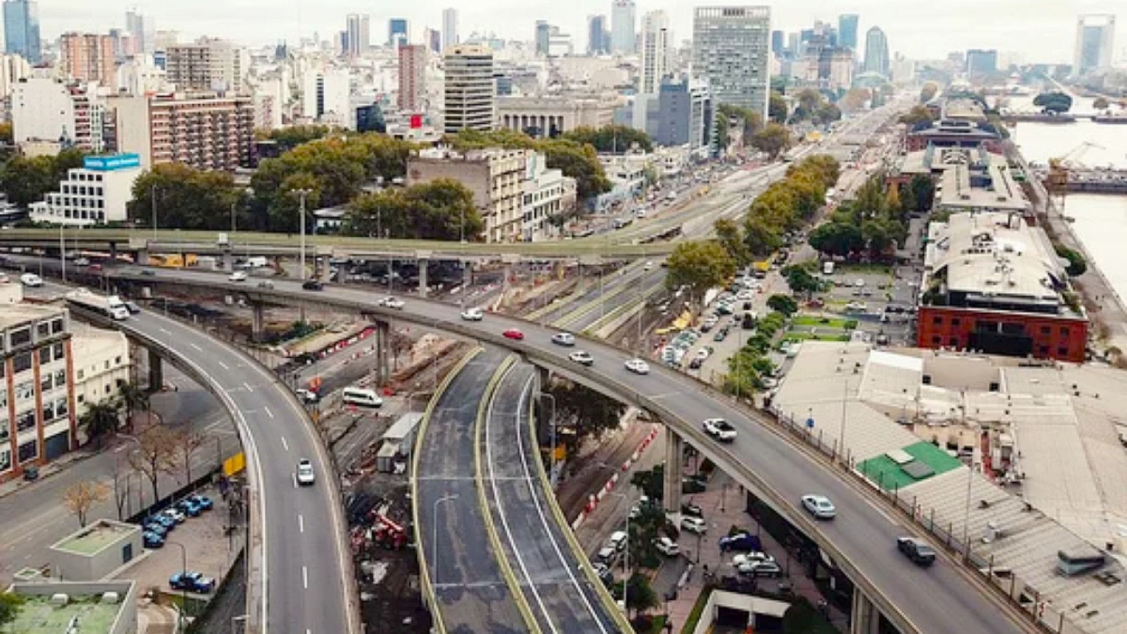 Patentes en CABA: cuánto pagan los autos híbridos y qué régimen de exención tienen