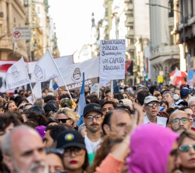 Universidades: el Gobierno busca evitar una nueva marcha federal con una convocatoria a rectores en mayo