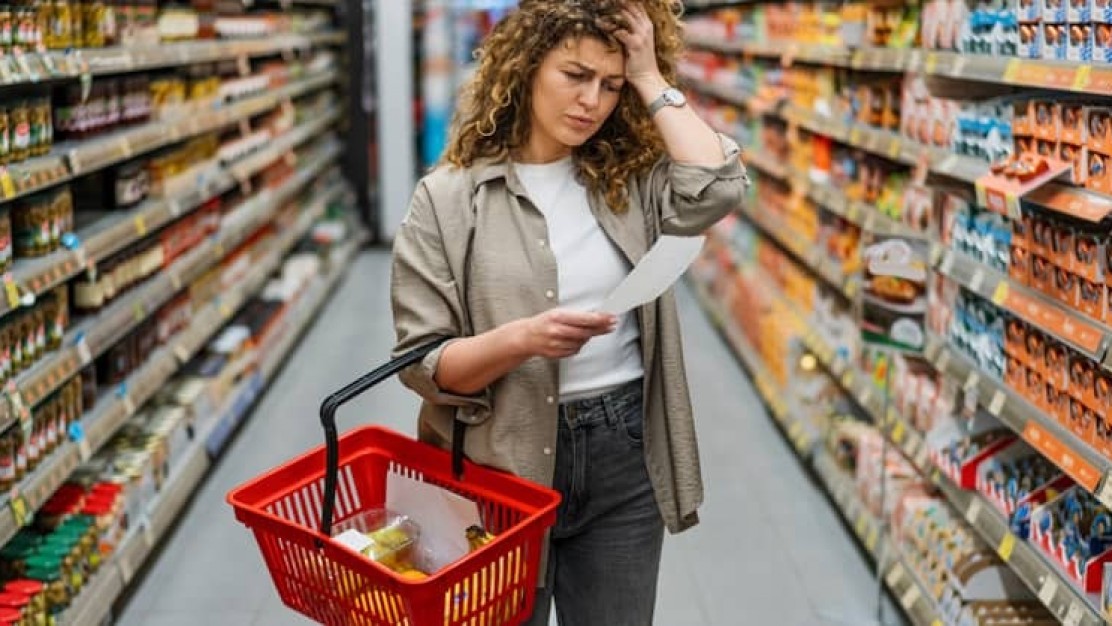 La confianza del consumidor se desploma: abril registró la tercera caída consecutiva y vuelve a niveles de 2023