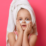 Alerta por el skincare viral: advierten sobre el uso de productos para adultos en niñas