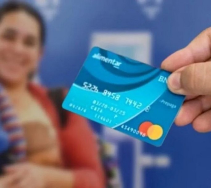 Alivio para los sectores más vulnerables: El Gobierno aumentó un 38% la Tarjeta Alimentar