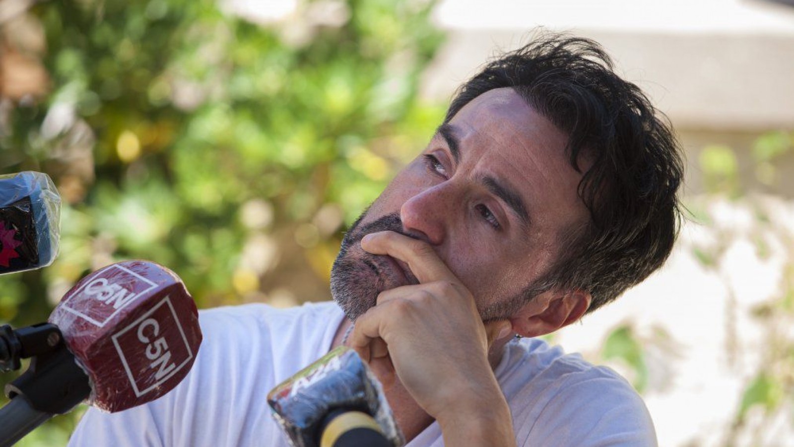 Luque presentó un pedido de eximición de prisión por temor a que lo detengan