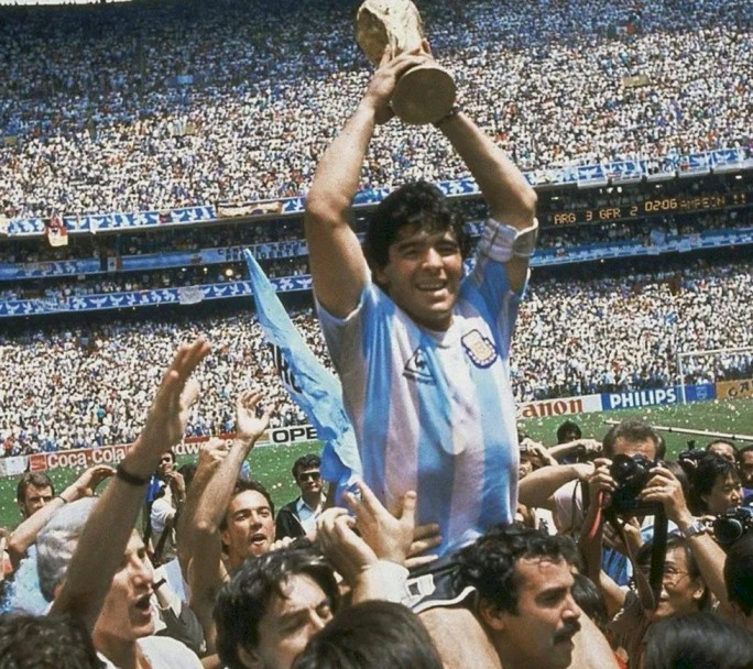 Tras la sorpresiva muerte de Maradona, Amazon introduce cambios en la serie