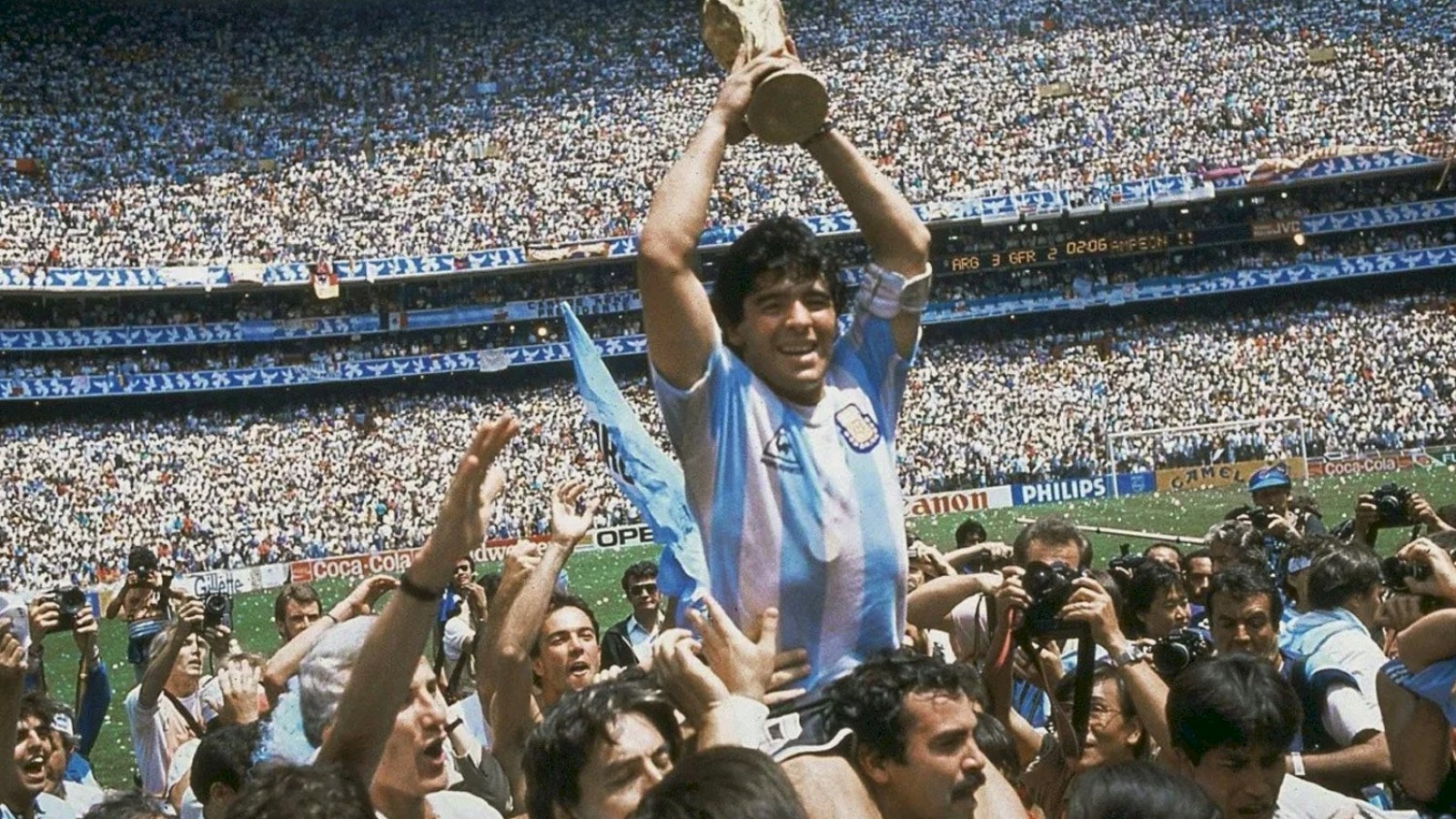 Tras la sorpresiva muerte de Maradona, Amazon introduce cambios en la serie