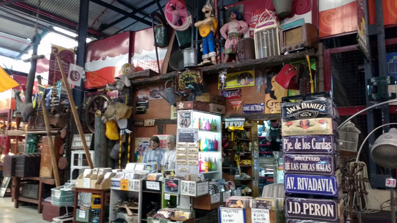 El tradicional Mercado de Pulgas de Colegiales vuelve a funcionar normalmente