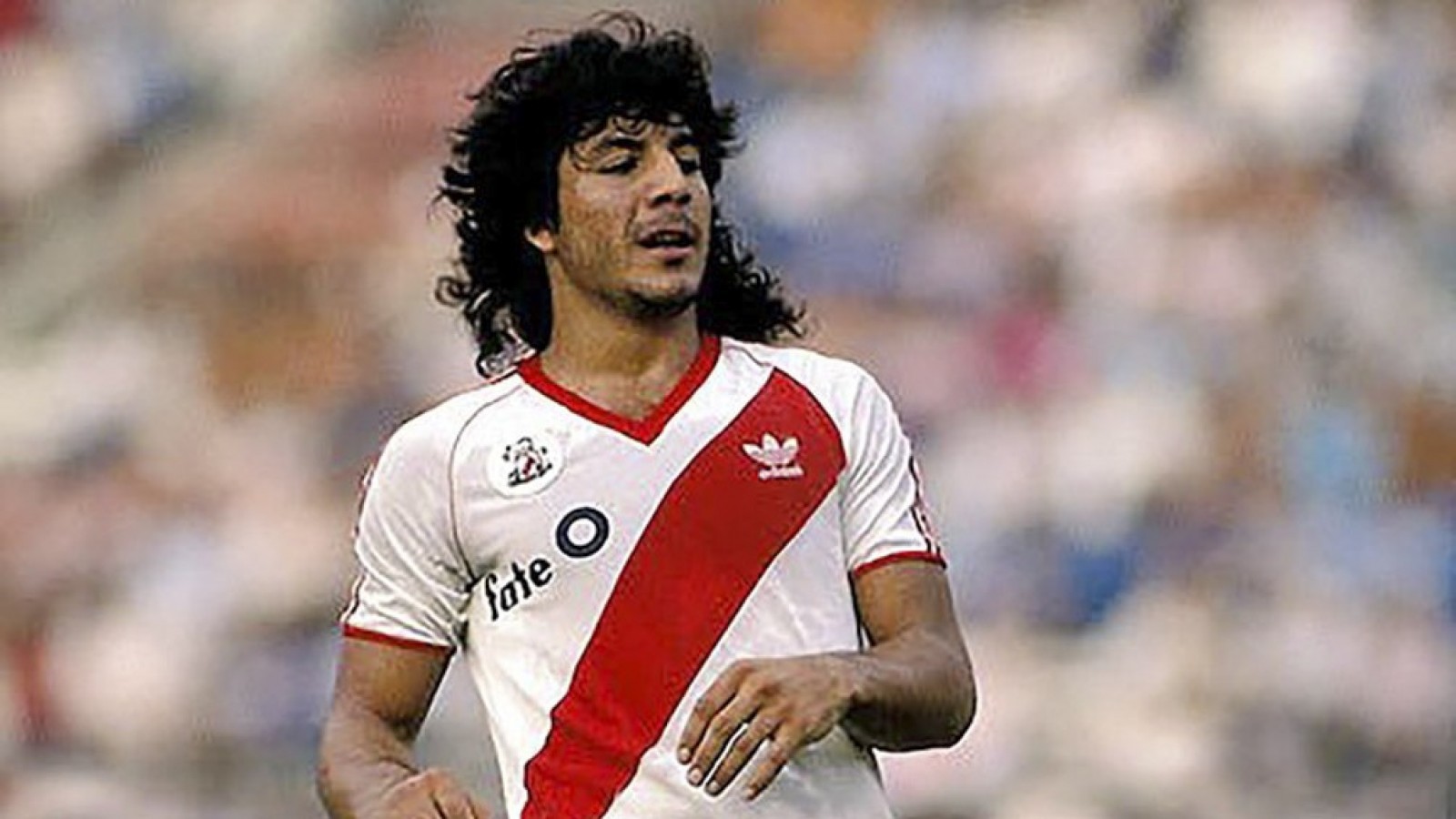 El recuerdo del "Búfalo" Juan Gilberto Funes, a 29 años de su muerte