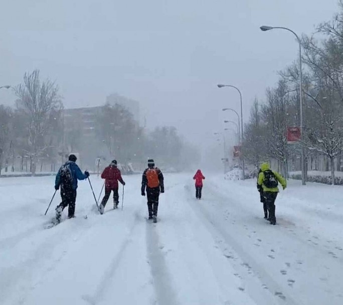 Denuncian que lo que cayó sobre Madrid no es nieve sino "plástico blanco"