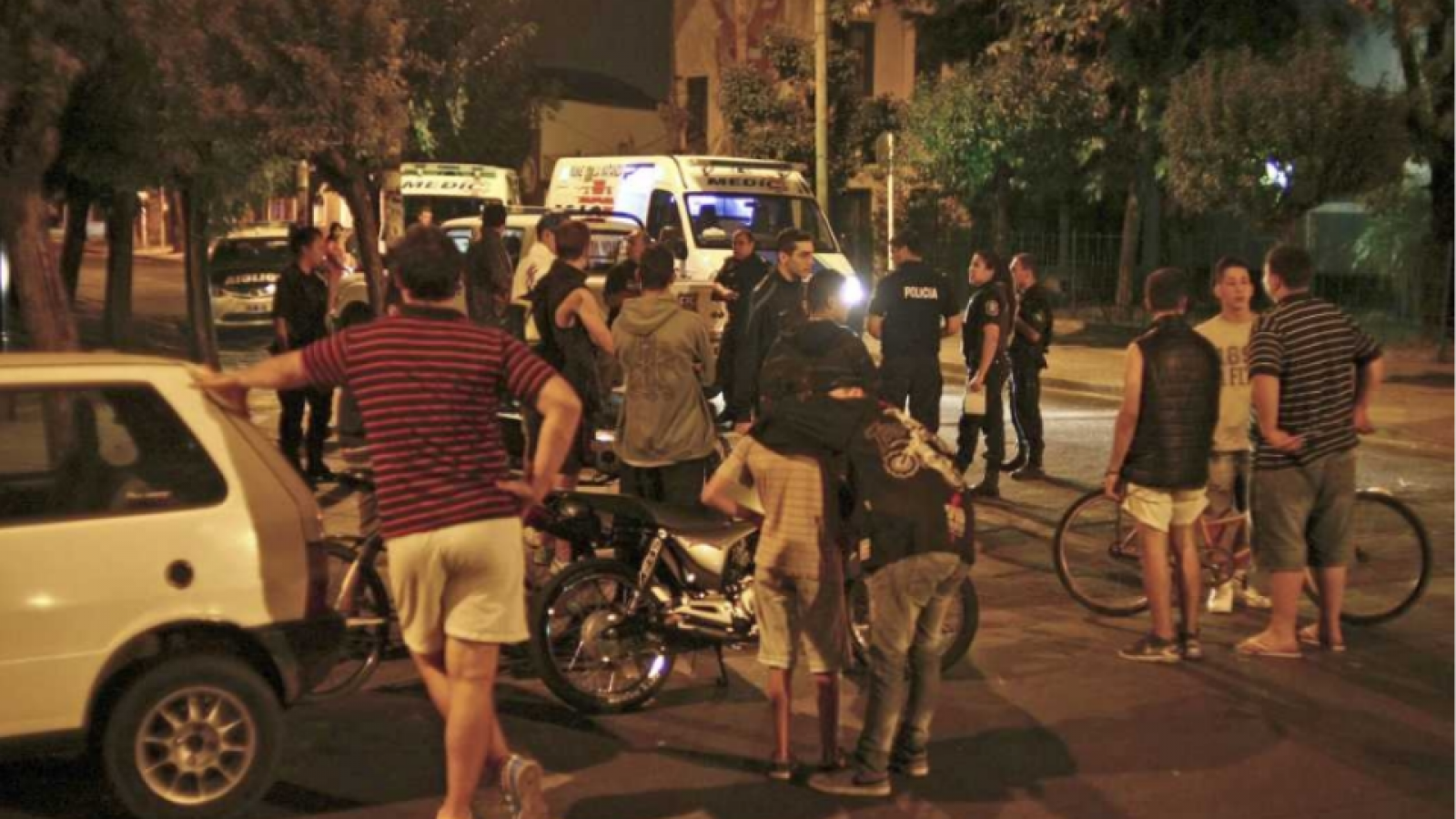 Atropelló con su auto a un amigo al intentar escapar de un asalto