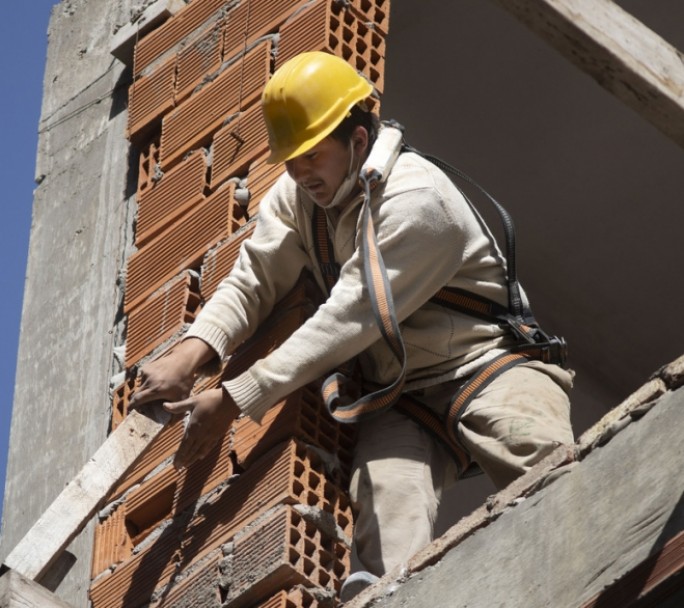Los salarios perdieron por tercer año consecutivo frente a la inflación
