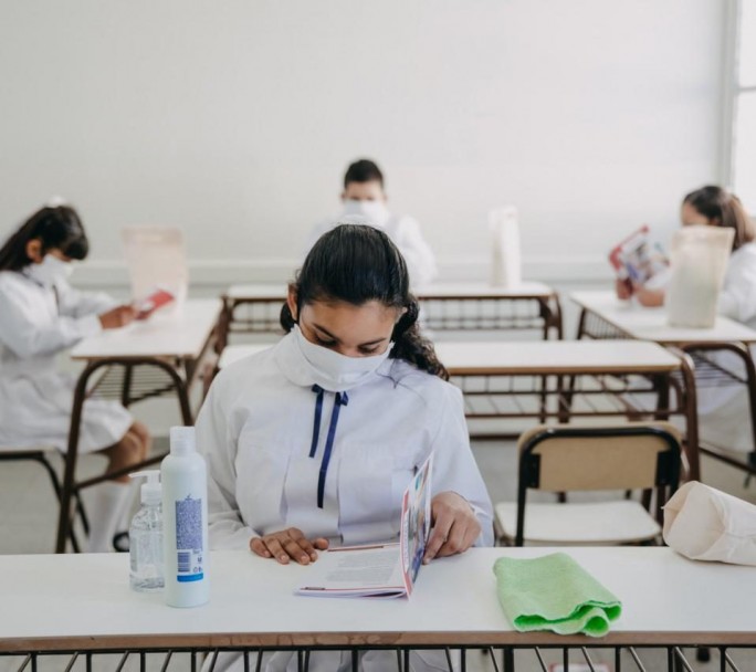 Tras 11 meses, vuelven las clases presenciales en cuatro distritos del país