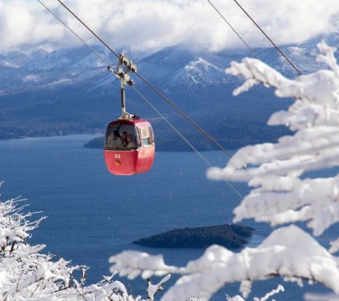 Robaron la recaudación del fin de semana largo del teleférico del Cerro Otto