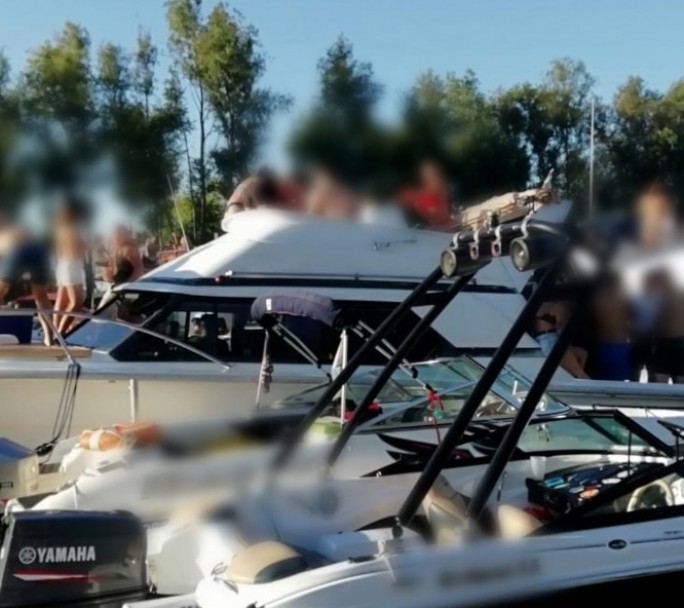 Desbaratan una fiesta clandestina a bordo de un yate cerca de San Isidro