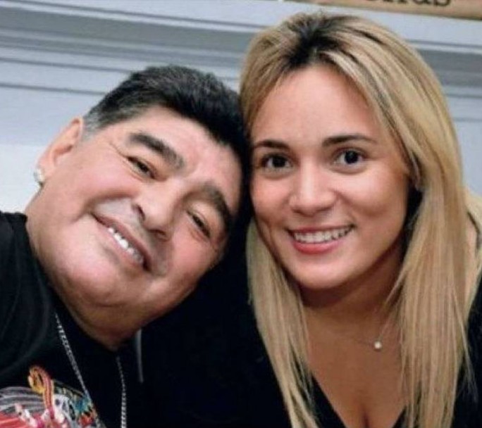 Rocío Oliva, tras ser acusada de tirar a Maradona por una escalera: "Voy a ir a la Justicia"