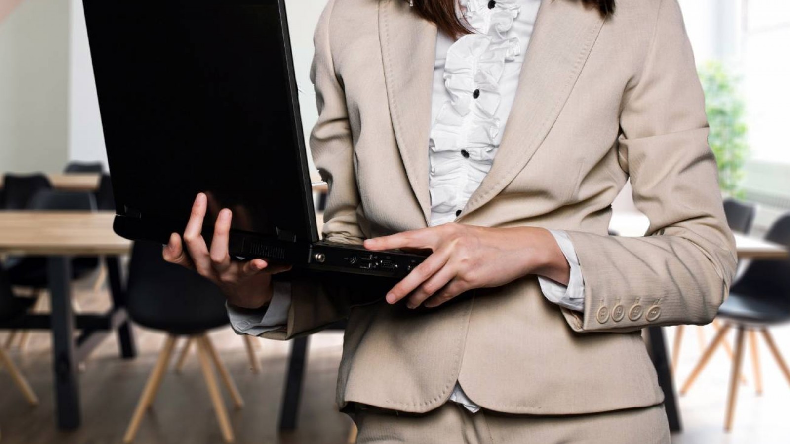 Crece la participación de mujeres en las empresas, pero a ritmo lento