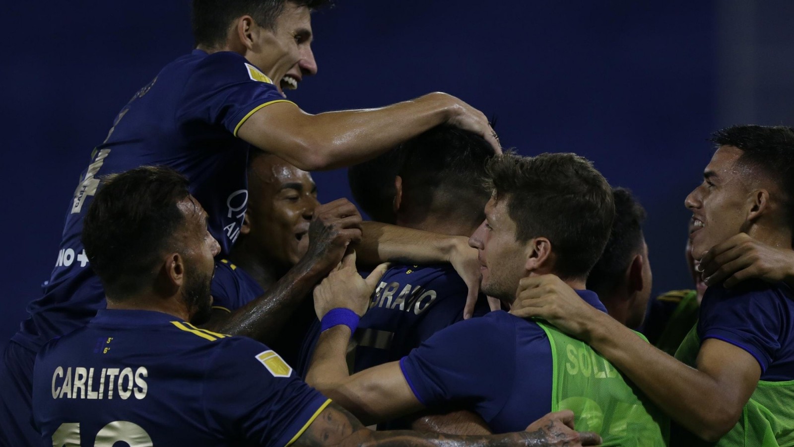 Boca recuperó la sonrisa: aplastó a Vélez 7-1 y llega entonado al Superclásico
