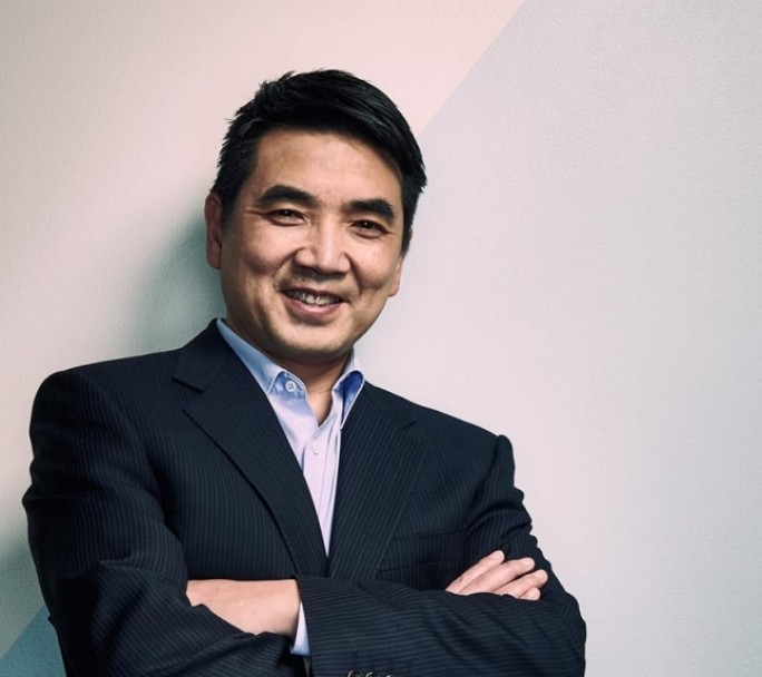 El creador de Zoom regaló 6 mil millones de dólares en acciones de su compañía