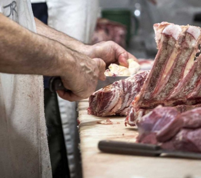 ¿Cuántos kilos mensuales de carne se pueden comprar con un salario promedio?