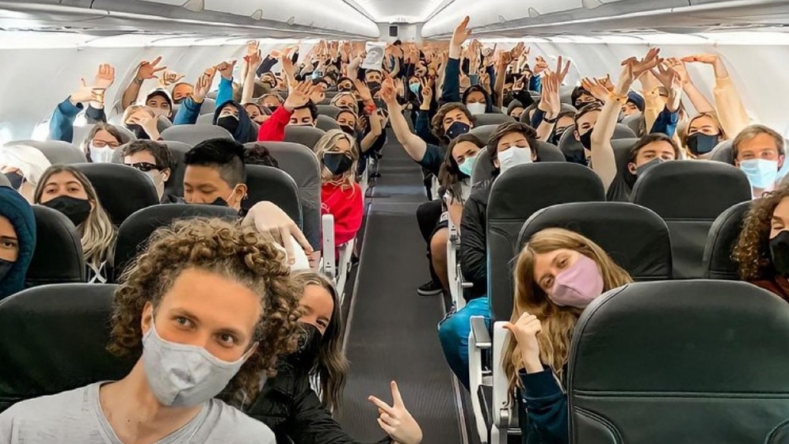 Piden prohibir los viajes de egresados por ser de "alto riesgo epidemiológico"