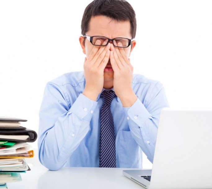 Recomiendan no exponerse a pantallas después de las 23 para un buen descanso