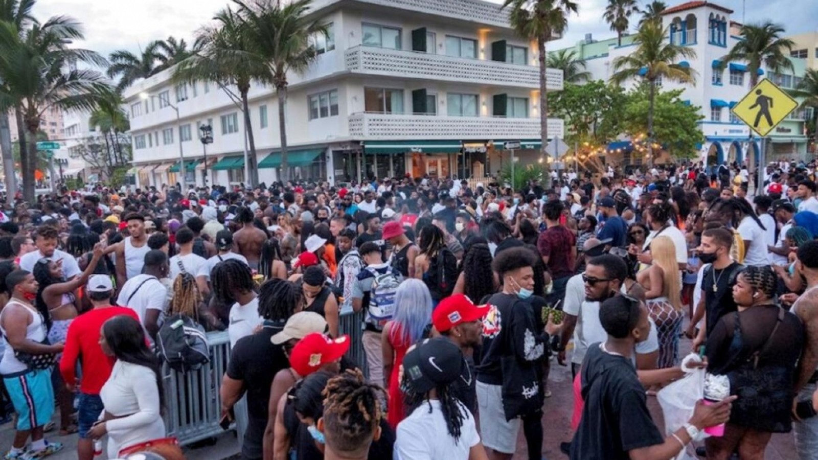 Fiestas y peleas callejeras que llevaron al toque de queda en Miami Beach
