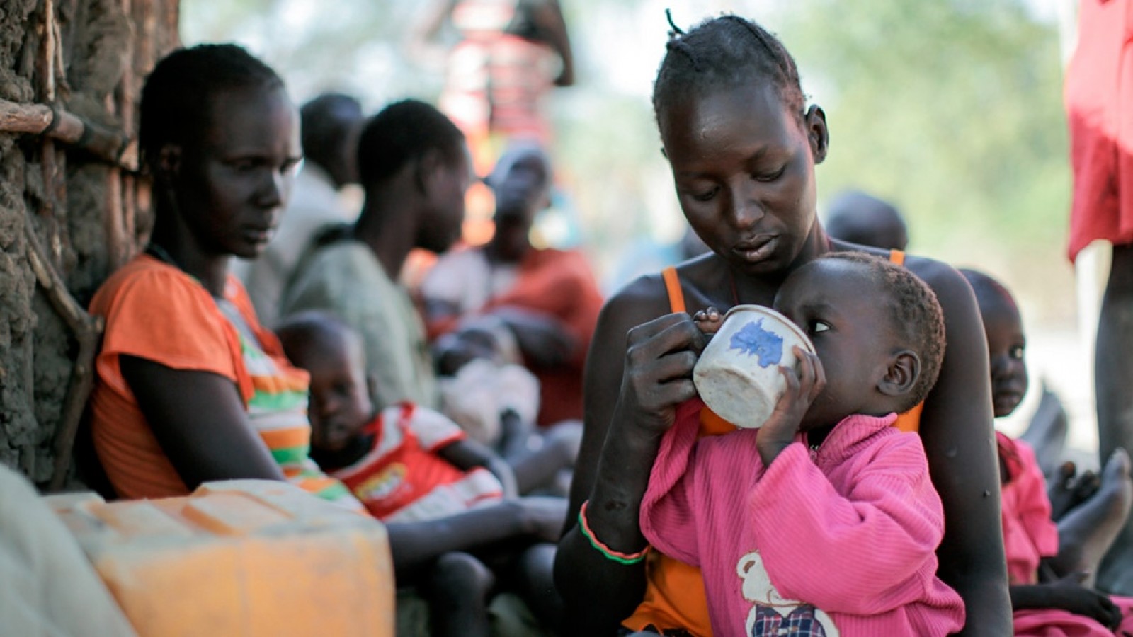 Alertan que el hambre extrema aumentará en más de 20 países si no hay una reacción "urgente"