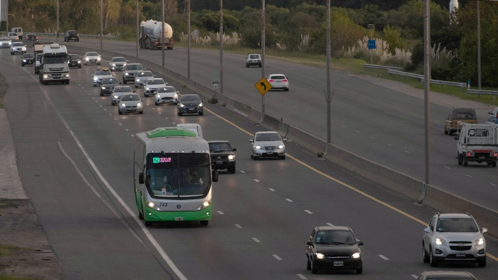 Semana Santa: 2.100 autos por hora circulan por la Ruta 2 rumbo a la costa atlántica