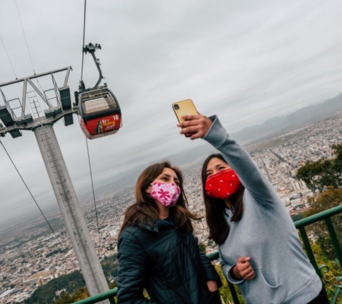 Semana Santa 2021: más de 4,2 millones de turistas viajaron por la Argentina y gastaron $14 mil millones