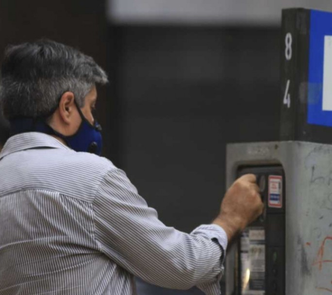 La Ciudad habilitará el libre estacionamiento desde este viernes