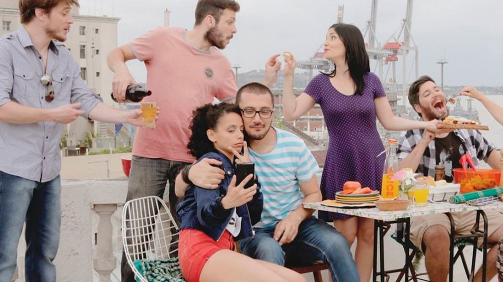 "Feriados", éxito en la TV uruguaya, se verá por el canal de la Untref