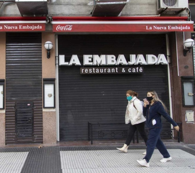 Dueños de hoteles y restaurantes, con máxima "alerta, preocupación e incertidumbre"