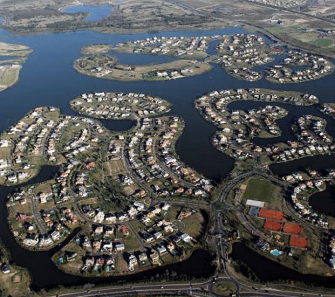 Desarticularon una fiesta clandestina en Nordelta con más de 70 personas