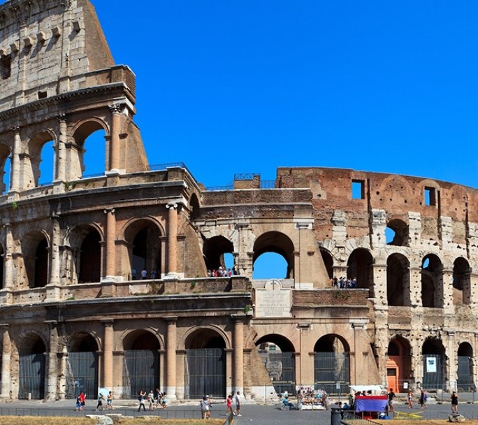 Cómo es el proyecto para reconstruir la arena del Coliseo romano