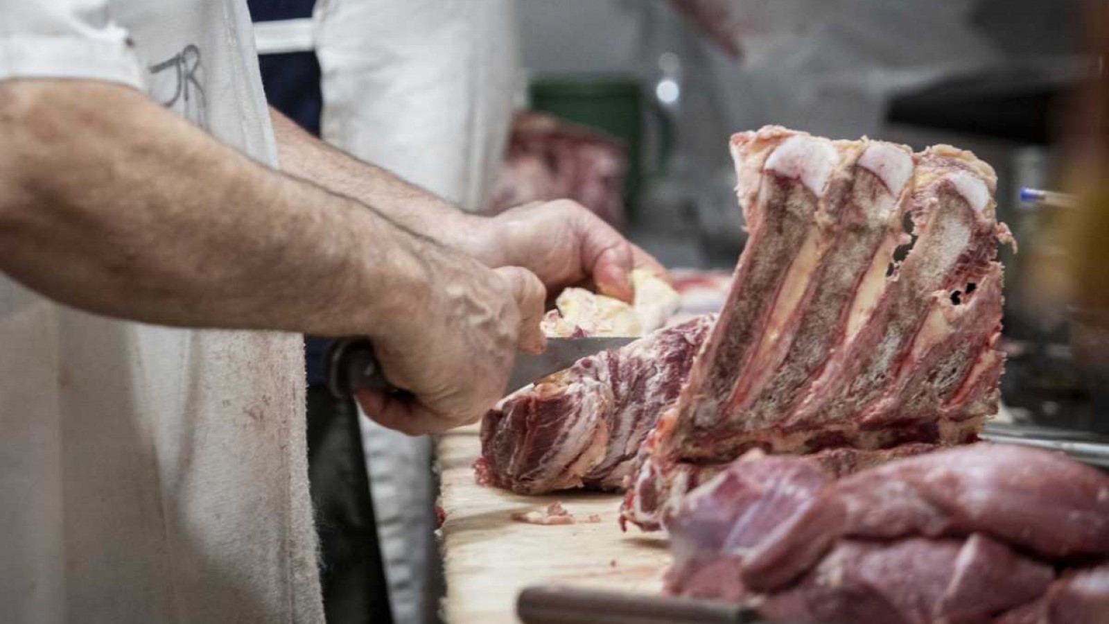 En un año, el asado y las milanesas subieron 70%, según informe privado