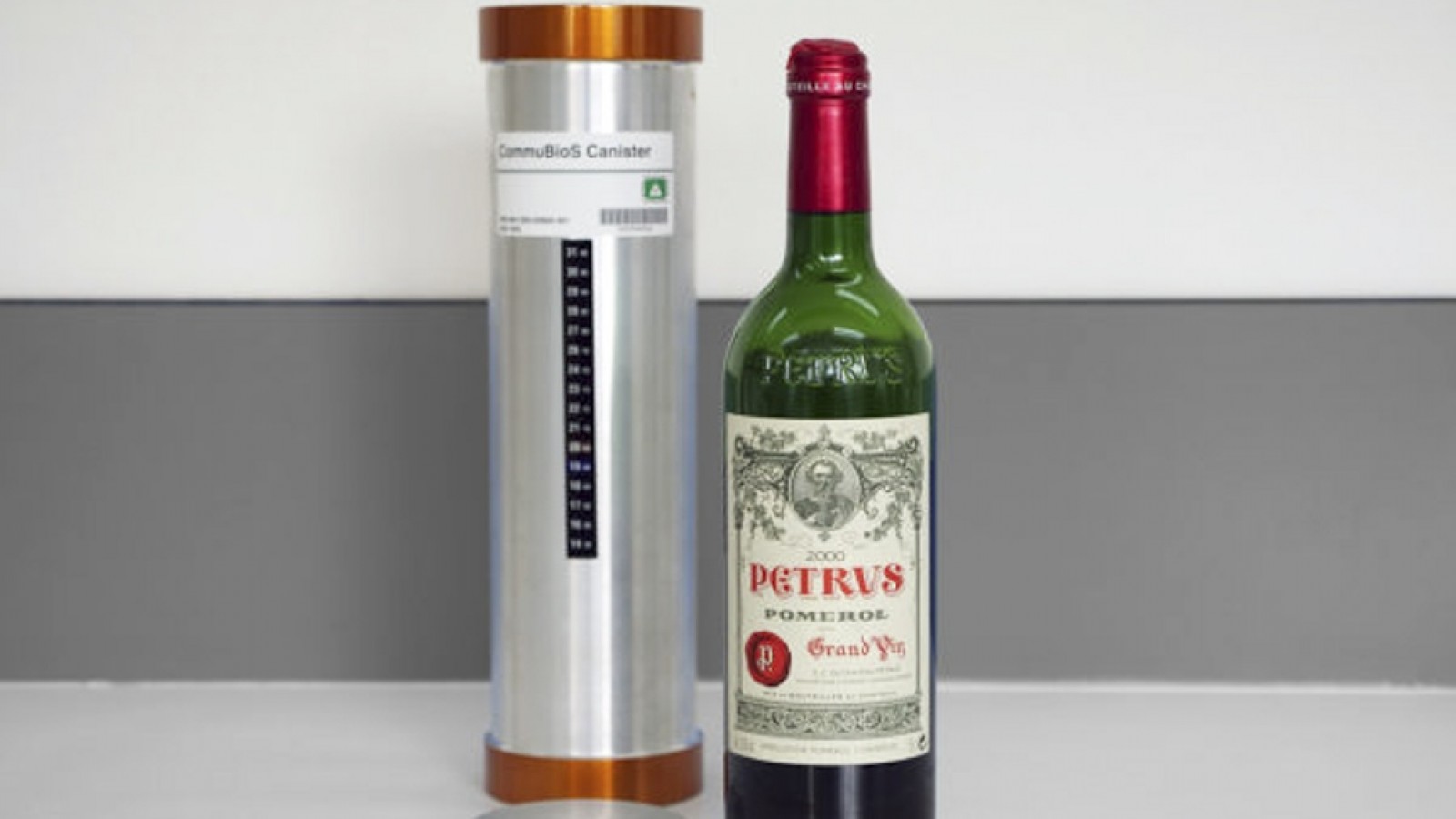 Piden un millón de dólares por un vino añejado en el espacio