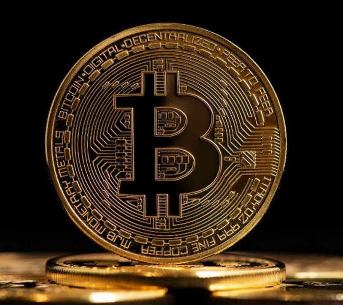 Tras desplomarse el día anterior, el Bitcoin recupera y se ubica en torno a los US$ 40.000