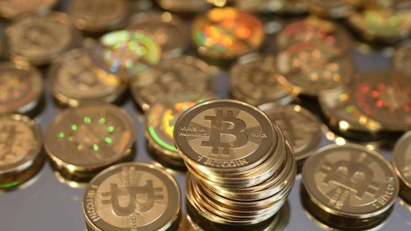 El Bitcoin cae a su peor nivel en diez años, en medio de una montaña rusa