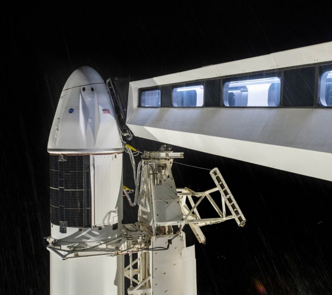 La NASA y SpaceX lanzaron un cohete con paneles solares y diminutas especies animales