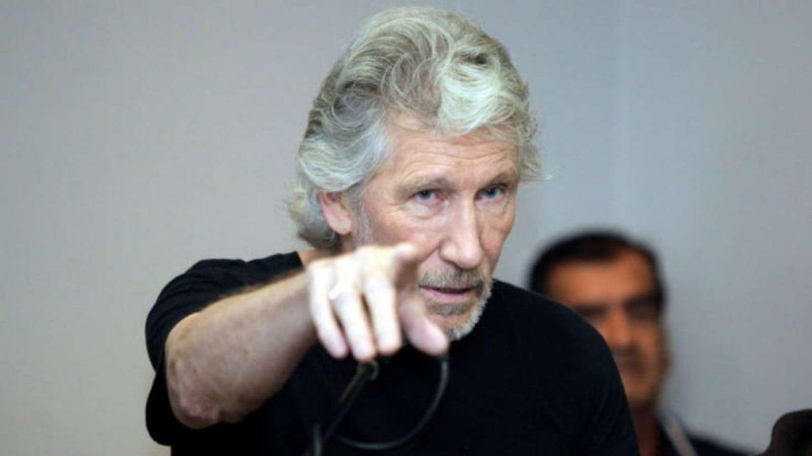 El día que Roger Waters mandó al demonio a Mark Zuckerberg