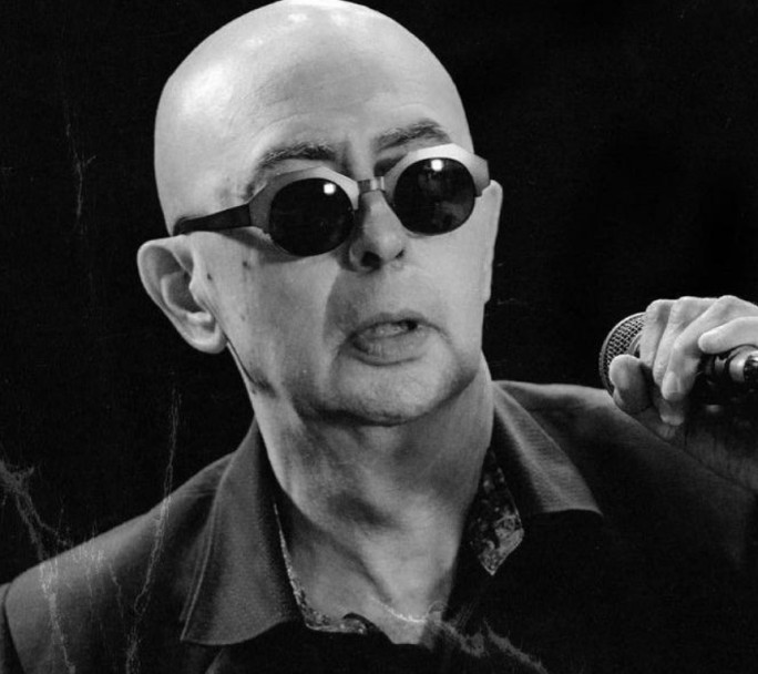 "La vida es una misión secreta", un libro con las letras del Indio Solari ilustradas por Serafín