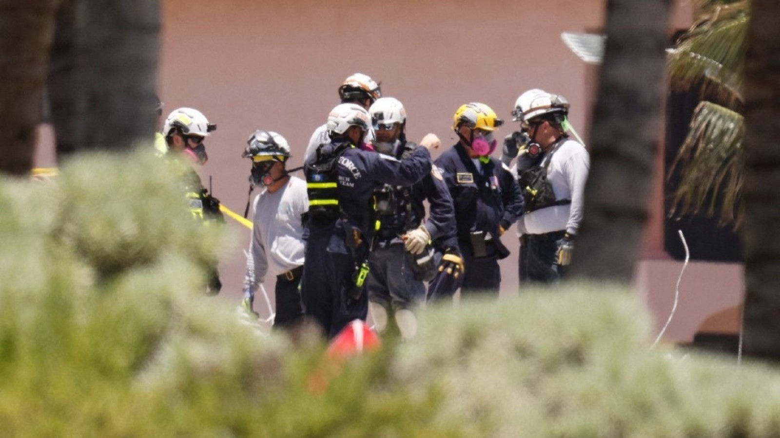 Ascienden a 28 los muertos por el derrumbe del edificio en Miami v son 117 los desaparecidos