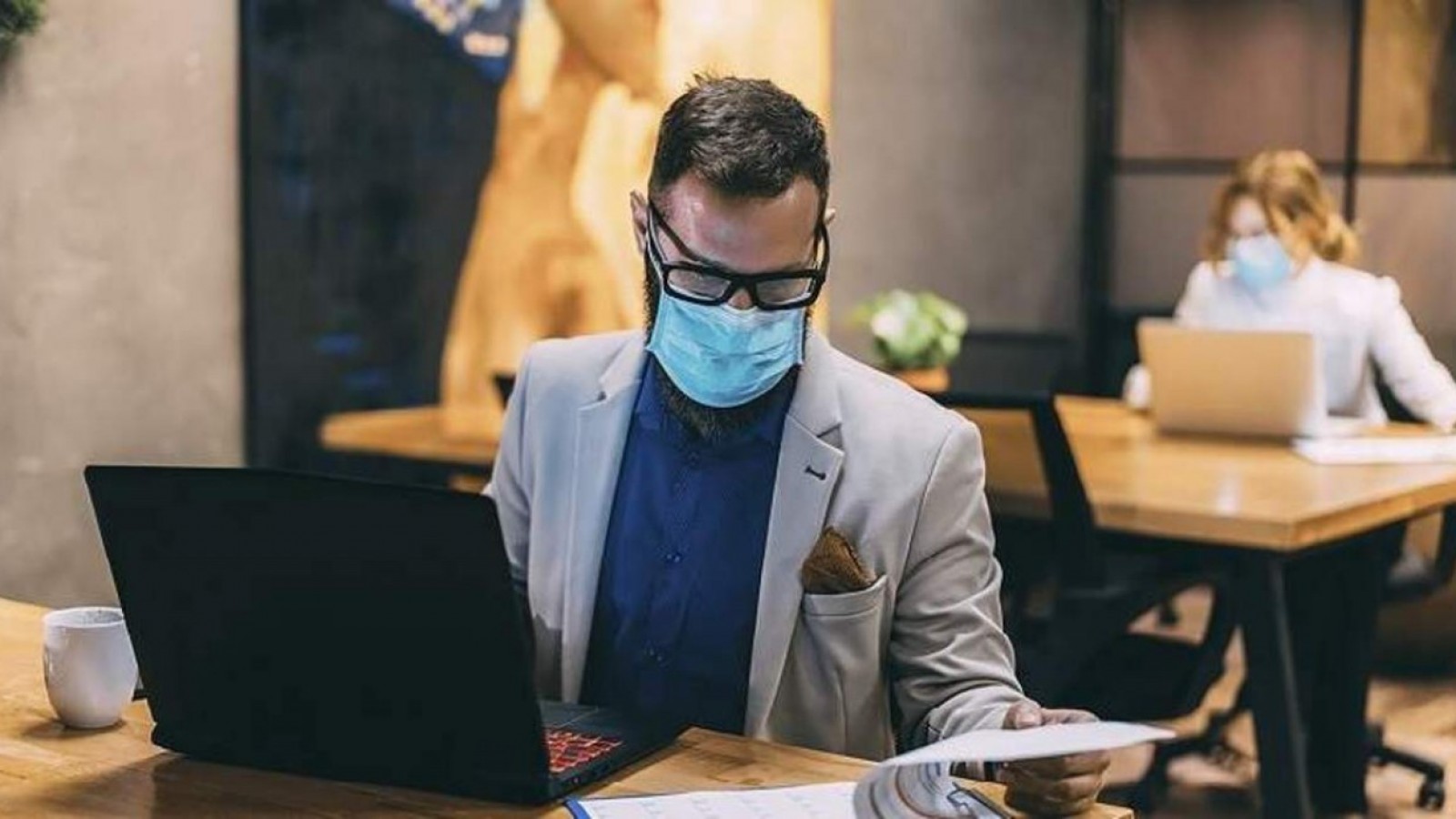 La mitad de las empresas planea aplicar horarios flexibles o modelo mixto de trabajo