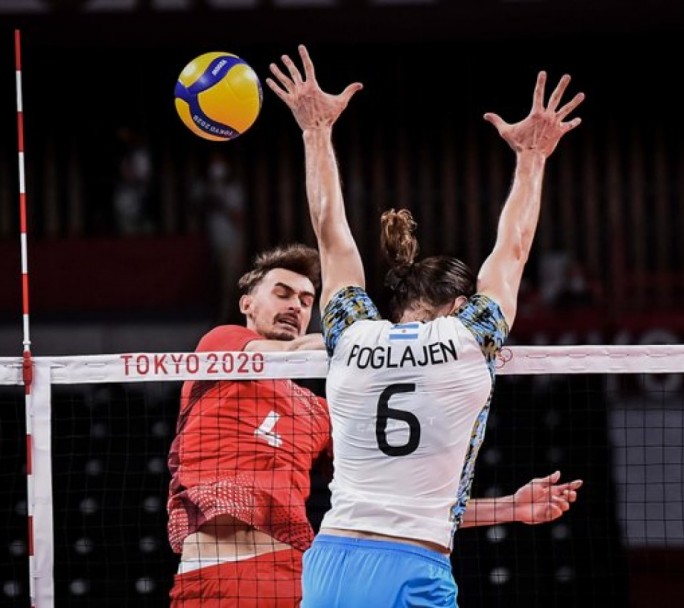 Voley: Argentina se sacó la mufa y ganó un partido clave ante Francia