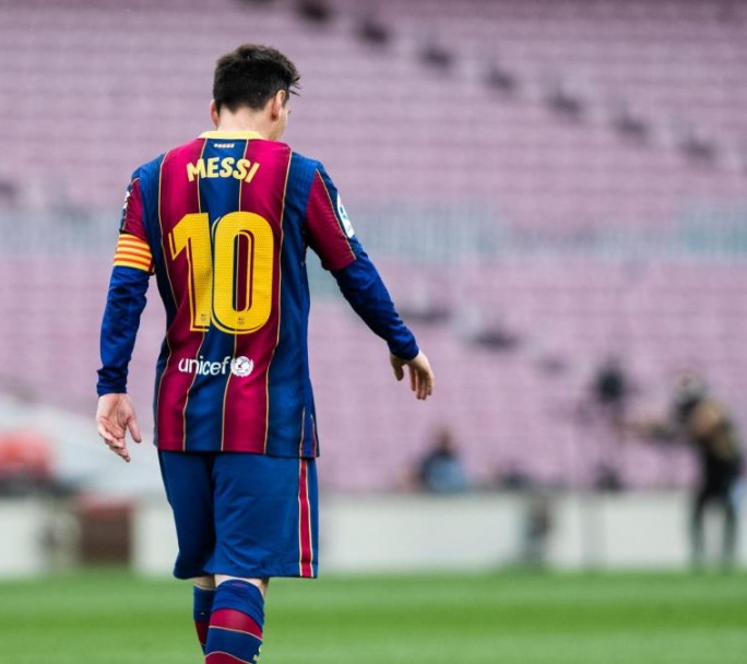 Messi se va del Barcelona como máximo goleador y asistidor