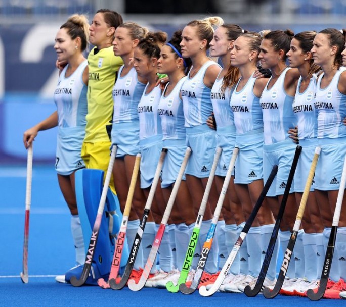 Las Leonas cayeron en la final ante Holanda y regresan con la plata