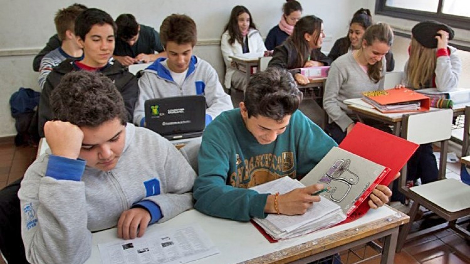 El 31% de los jóvenes argentinos no terminó el secundario